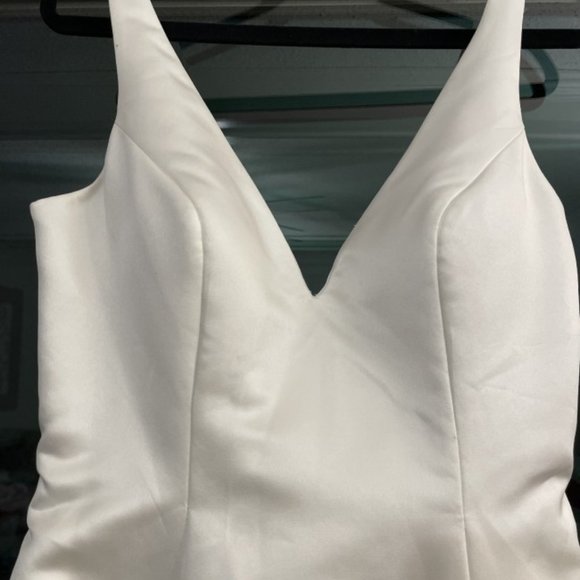 Mori Lee Sample size 12 A line V neck simple gown - Picture 5 of 6